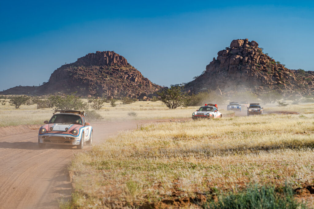 mowani_sand river and road to Andersons